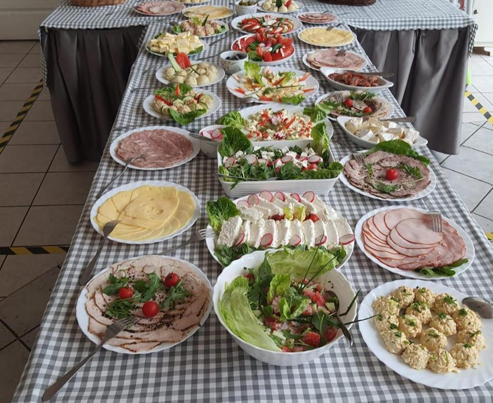 Bed and breakfast Damroka 2*