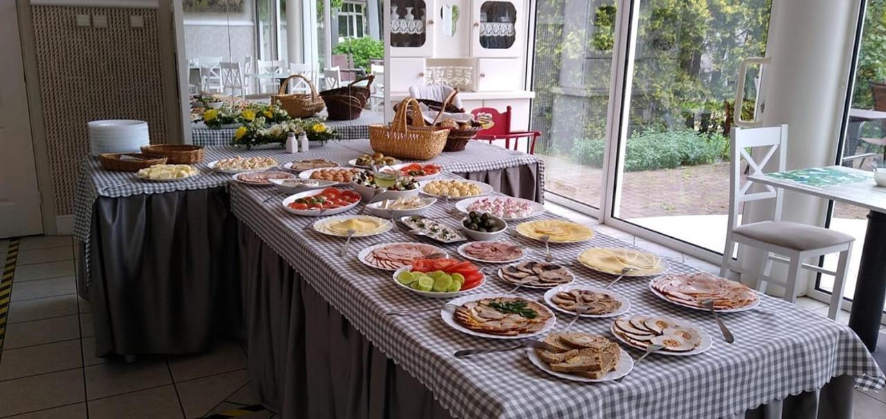 Bed and breakfast Damroka 2*
